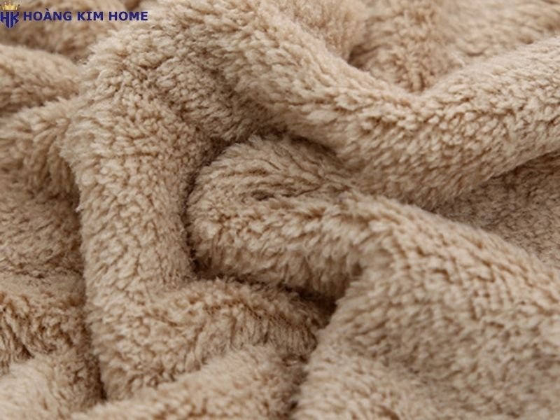 so-sanh-chan-ga-cotton-va-microfiber